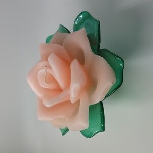 Rose Shaped Candle with Base / K-Kina